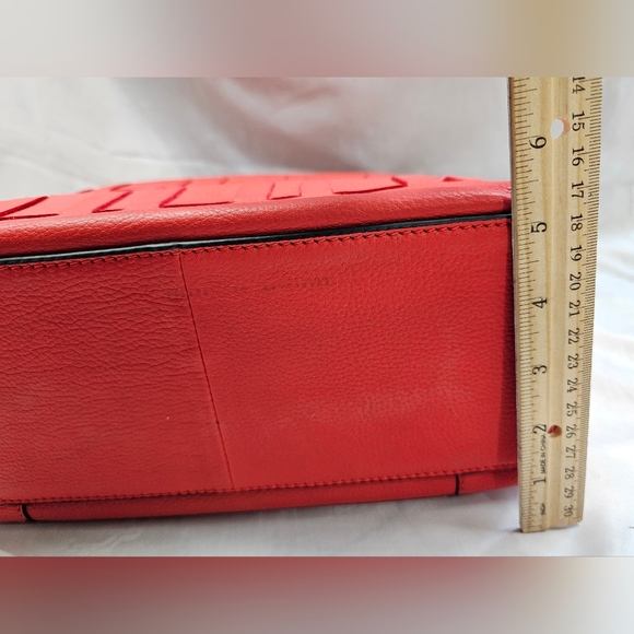 Tahari Hobo NWT - Picture 9 of 11